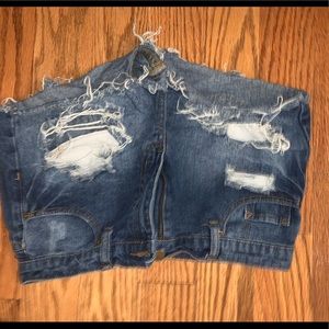 Distressed High Wasted Shorts